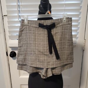 Gianni Bini Houndstooth Skort